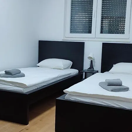 Apartament Andro